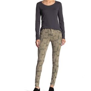 NWT • Free People • High Waist Denim Leggings